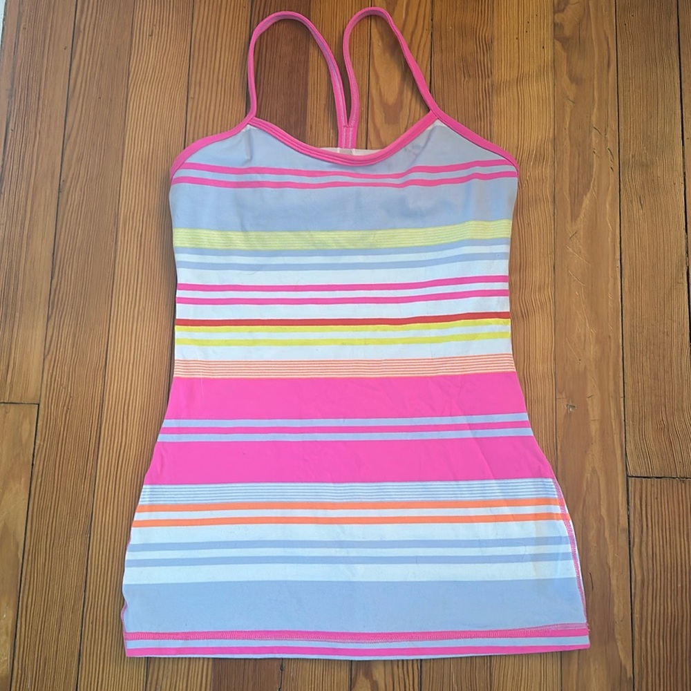 Lululemon tank top, striped, GUC, size 2 smoke free, pet free home